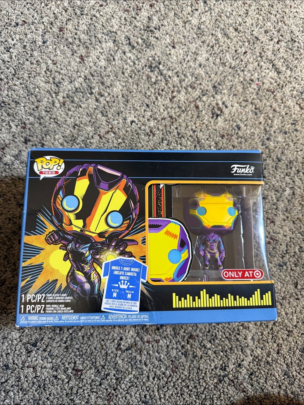 Funko Pop! & Tee Marvel Rescue Blacklight Collector’s Set The Infinity Saga Sz M